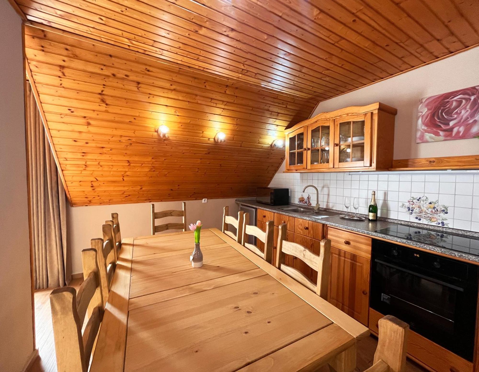 Jurika Liptov Aparthotel Liptovsky Mikulas Bagian luar foto